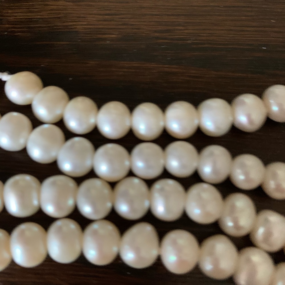 40” of gorgeous freshwater cultured pearls
